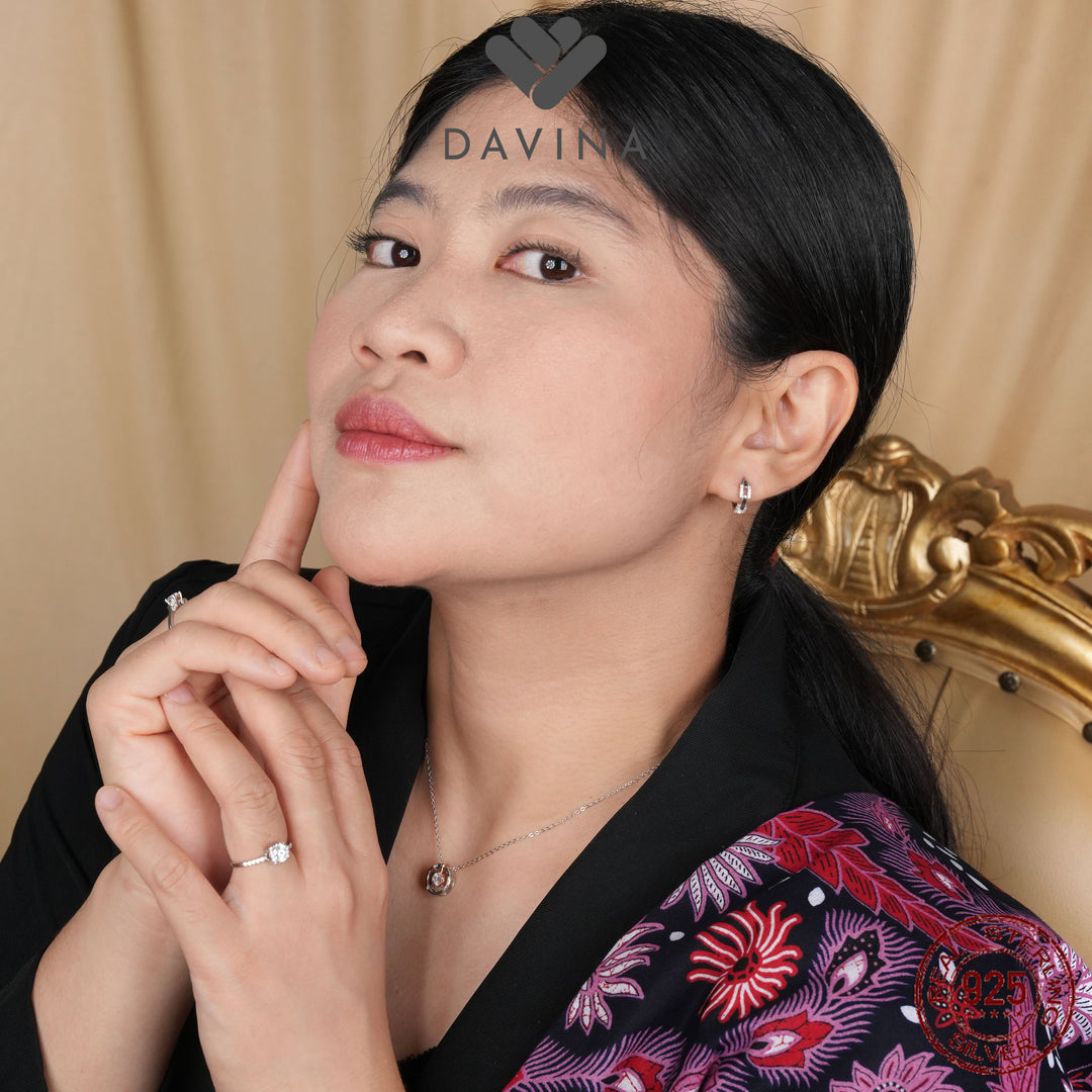 Panduan Memilih Perhiasan yang Pas untuk Outfit Batik