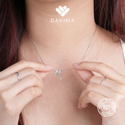 Unik & Berbeda: DAVINA Olliya Necklace dengan Desain Tabung Bintang