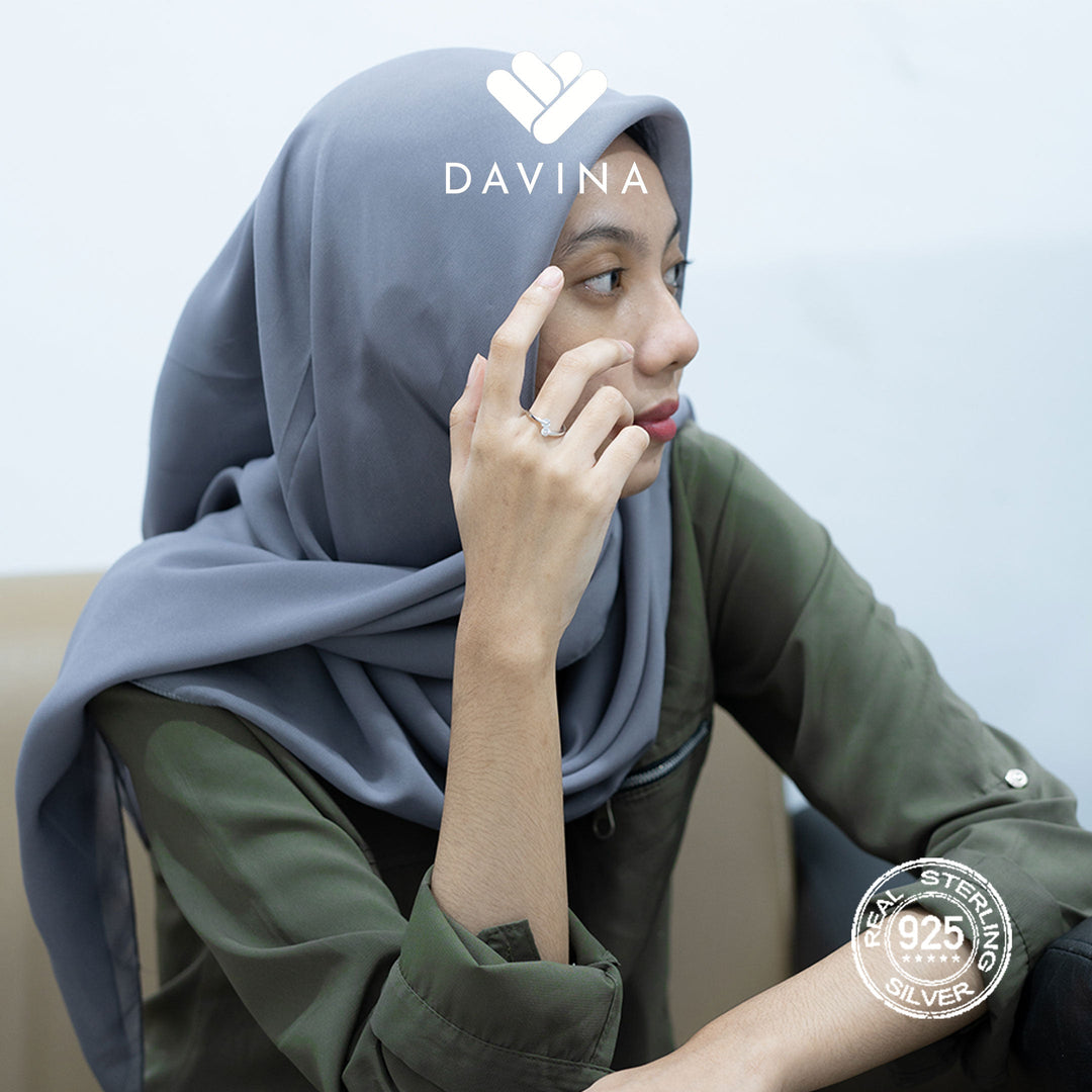 rekomendasi perhiasan yang melengkapi outfit ke kampus