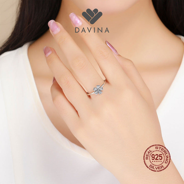 DAVINA Ladies Daisy Ring Sterling Silver 925